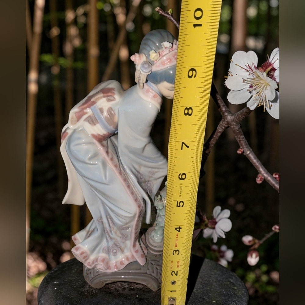 Lladro Figurine "JAPANESE TRADITIONAL GEISHA GIRL" #1449 Retired 1998 Mint - Picture 7 of 7